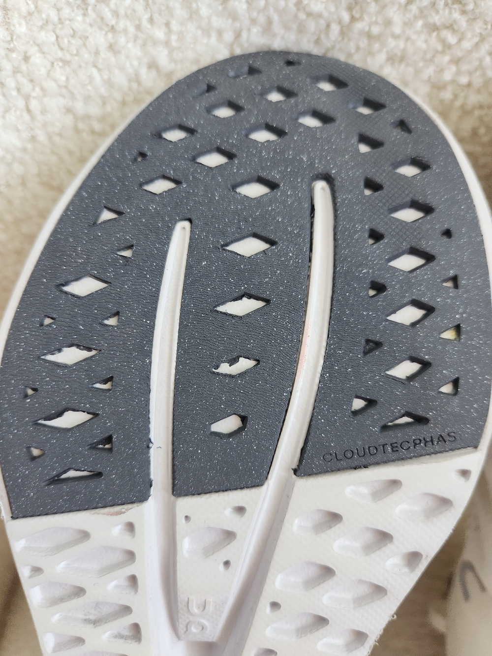 Men’s White Sneakers Size 8 - Picture 5 of 16